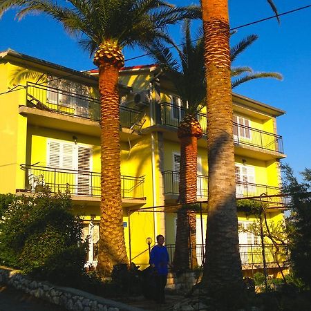 House Rozi Palit Exterior foto
