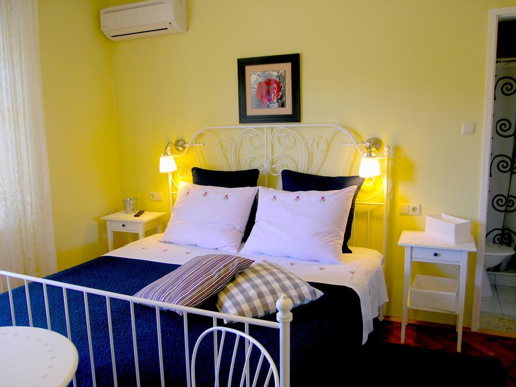 House Rozi Palit Exterior foto