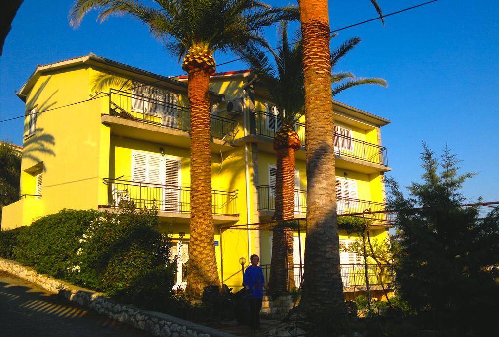 House Rozi Palit Exterior foto