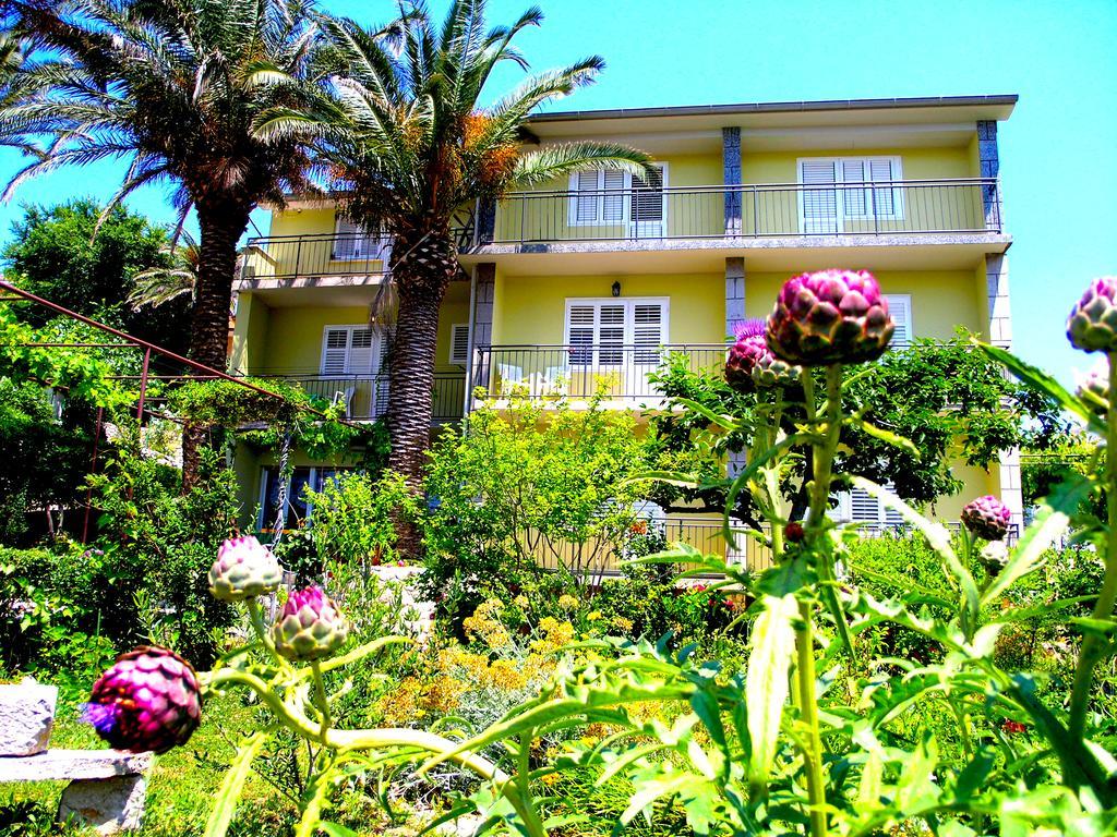 House Rozi Palit Exterior foto